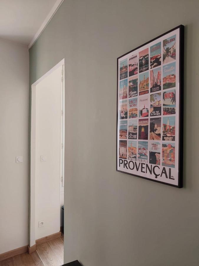 Apartamento Le Mistralet Salon-de-Provence Exterior foto