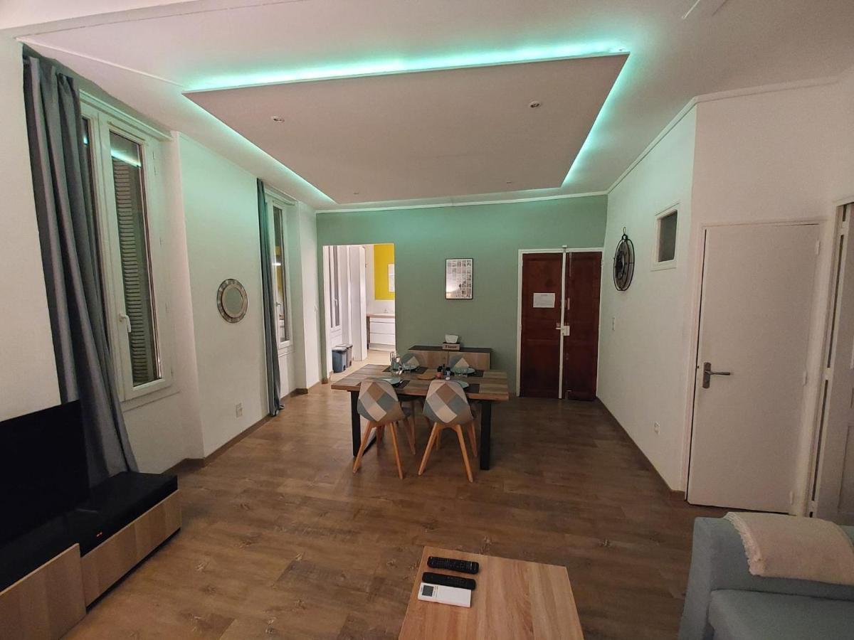Apartamento Le Mistralet Salon-de-Provence Exterior foto